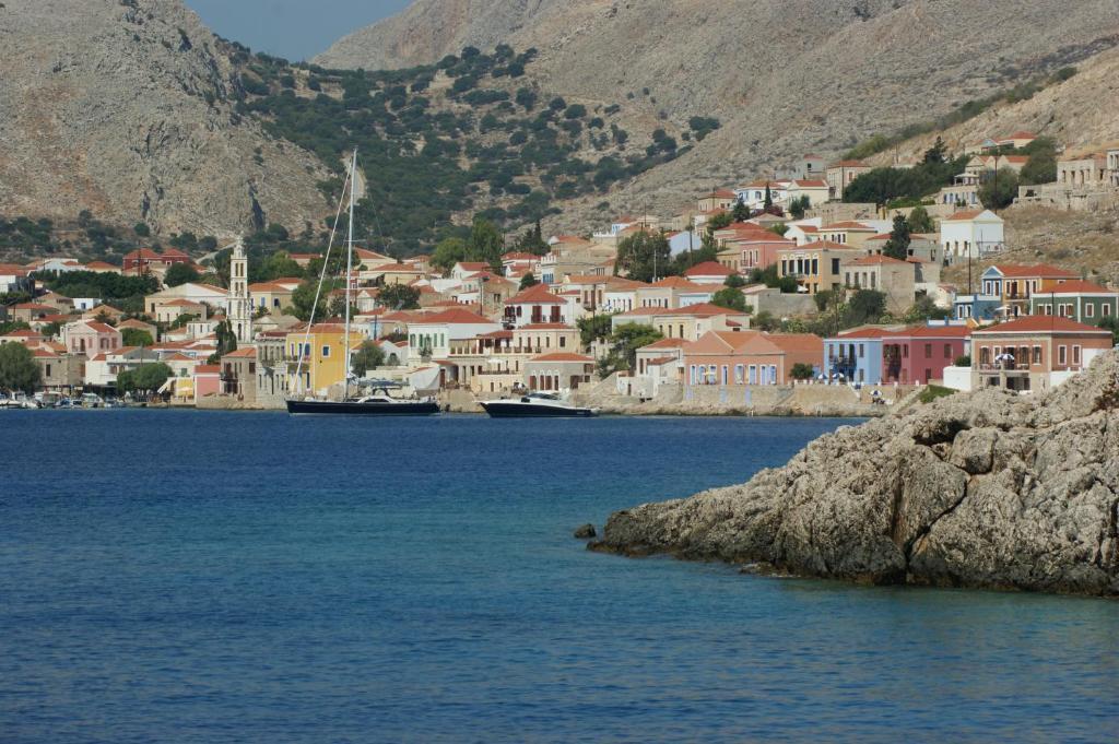Villa Amalia Chalki Town Dış mekan fotoğraf
