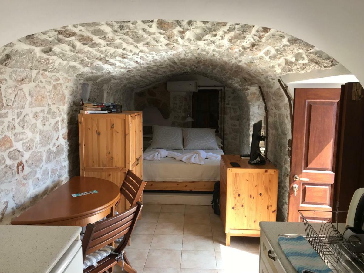 Villa Amalia Chalki Town Dış mekan fotoğraf
